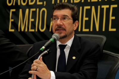 Kemp apresenta Projeto de Lei que tira da lavoura de MS agrotóxico cancerígeno – Vejam a lista de doenças