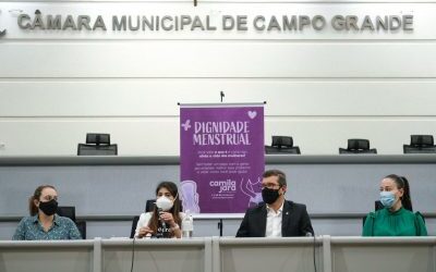 Vereadora Camila Jara e Pedro Kemp defendem a distribuição gratuita de absorventes femininos