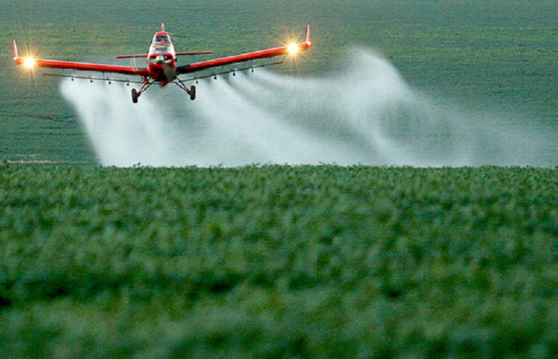 Projeto de lei de Pedro Kemp proíbe pulverização aérea de agrotóxico em MS