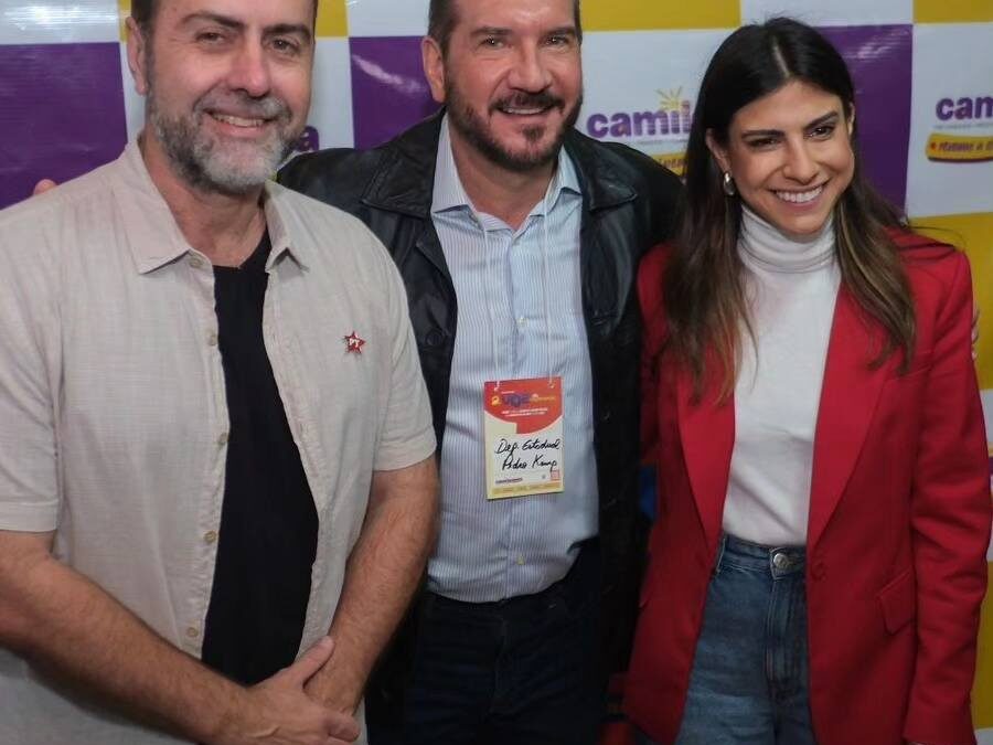 Com Marcelo Freixo, pré-candidatura de Camila Jara movimento Partido dos Trabalhadores da Capital