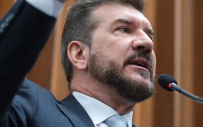 Kemp critica sabotagem ao País, elogia trabalho de Lula e diz: “Vamos combater as fake news com a verdade”