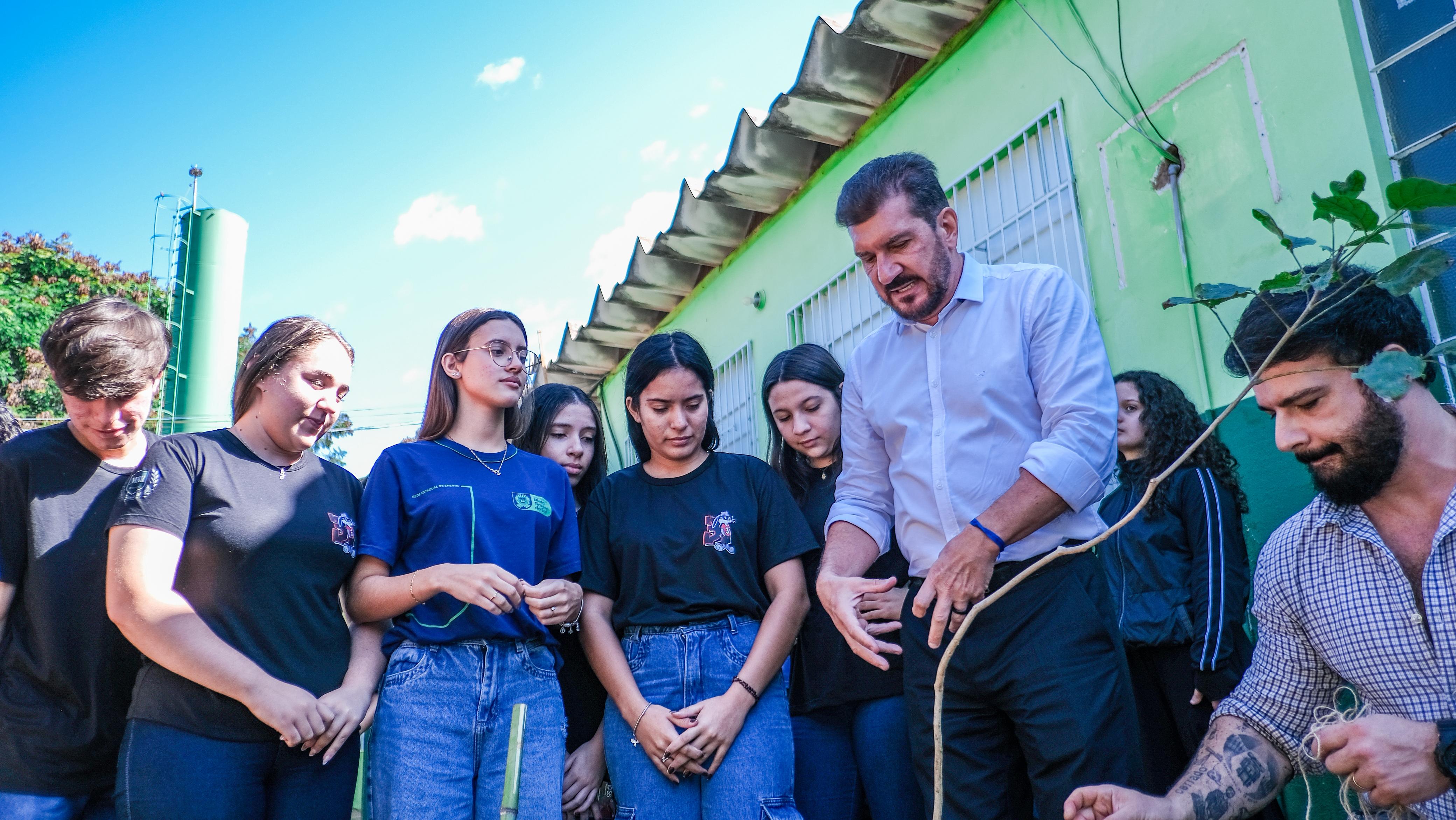 Semana Mundial do Meio Ambiente: Sete escolas se mobilizam para o plantio de árvores com Mil Pelo Planeta