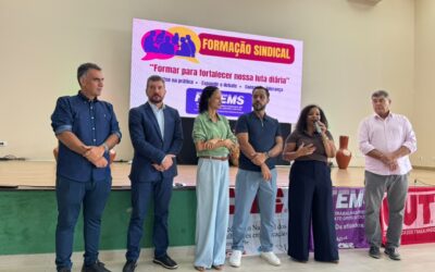 Em formação sindical da FETEMS, Kemp defende Educação Pública e a aprovação no Senado do Fim da Escala 6×1
